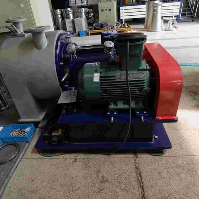Автоматическая непрерывная центрифуга 530mm экрана червя 2000rpm для регенерированной резины