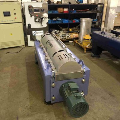Графинчик извлечения 3600rpm оливкового масла центрифугует работу в непрерывном режиме